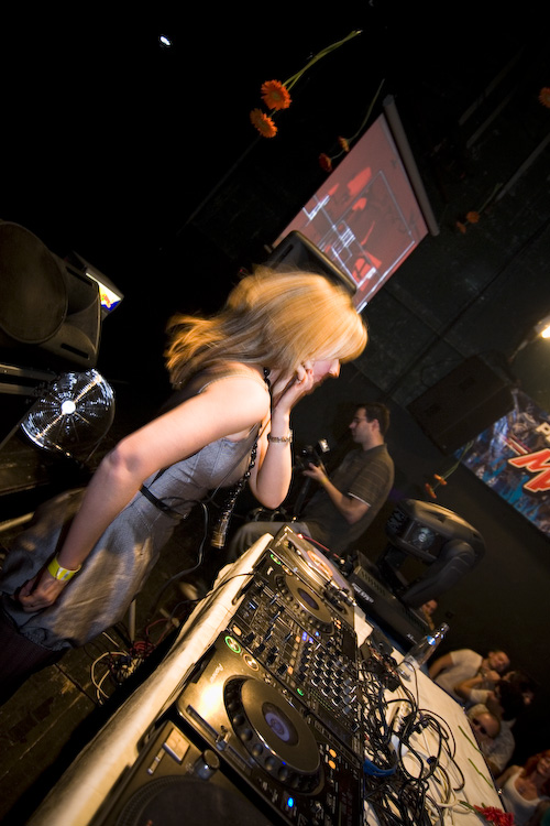 E-MOTION - Pátek 10. 10. 2008