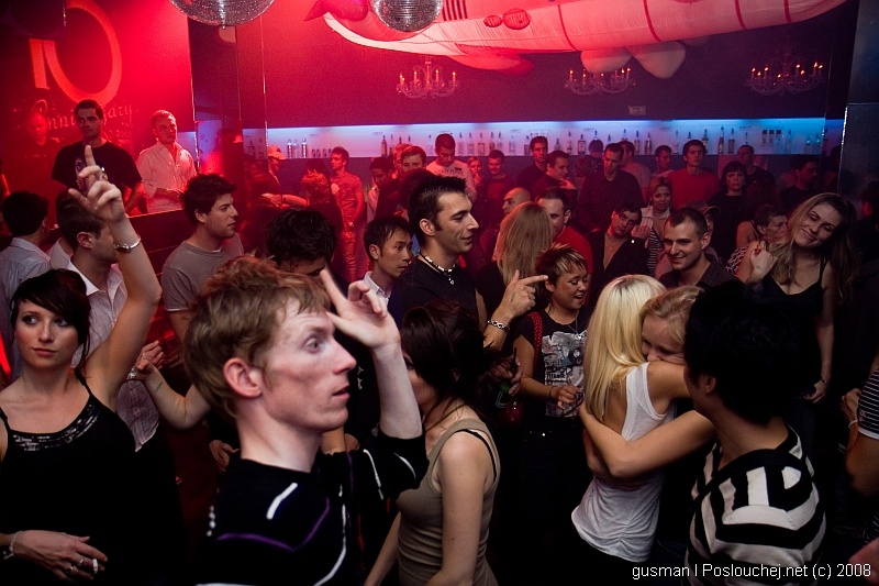 REHAB PRESENTS DJ SIMON.S - Pátek 10. 10. 2008