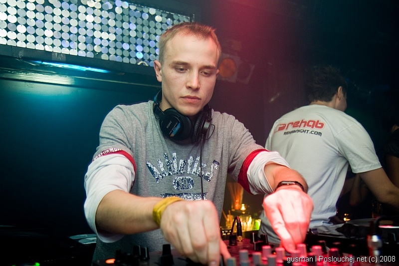 REHAB PRESENTS DJ SIMON.S - Pátek 10. 10. 2008