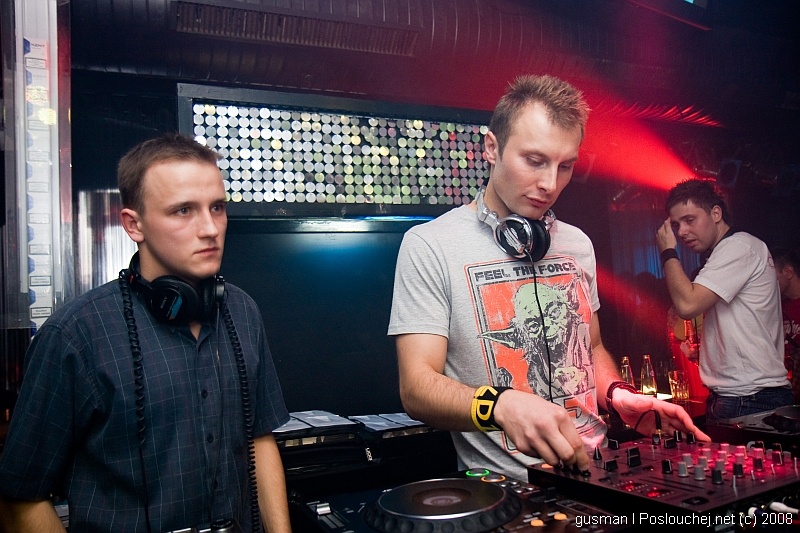 REHAB PRESENTS DJ SIMON.S - Pátek 10. 10. 2008