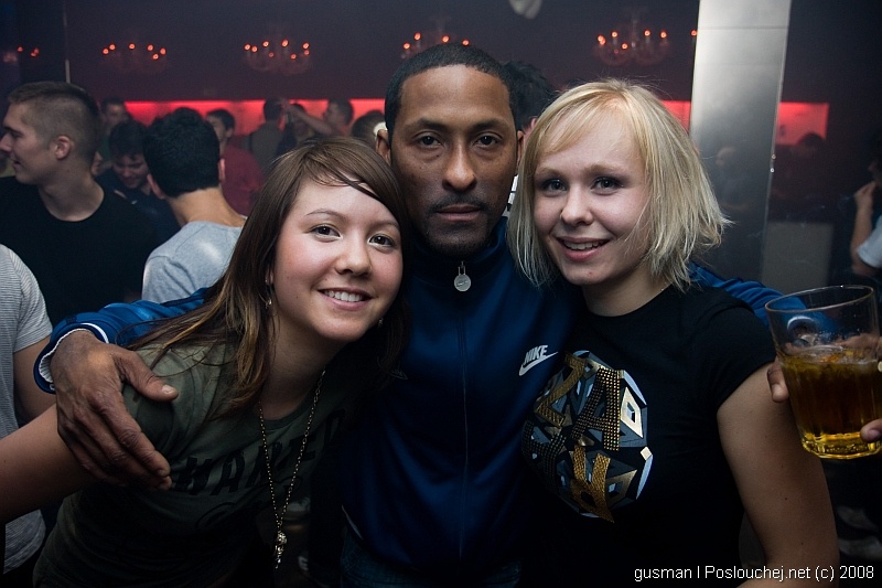 REHAB PRESENTS DJ SIMON.S - Pátek 10. 10. 2008