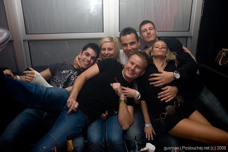 REHAB PRESENTS DJ SIMON.S - Pátek 10. 10. 2008