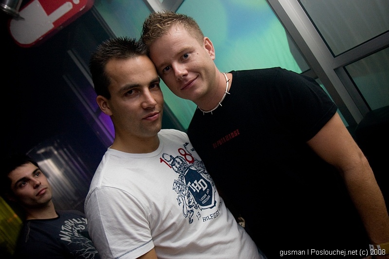 REHAB PRESENTS DJ SIMON.S - Pátek 10. 10. 2008