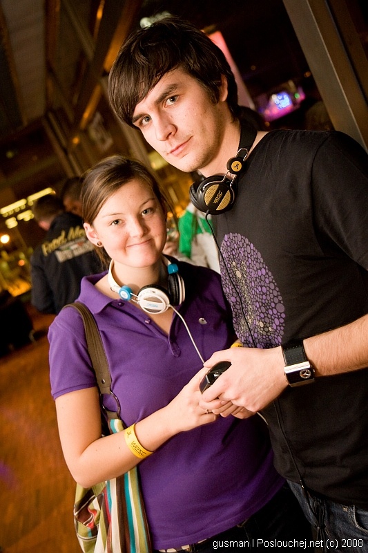 WESC HEADPHONES NIGHT - Středa 15. 10. 2008