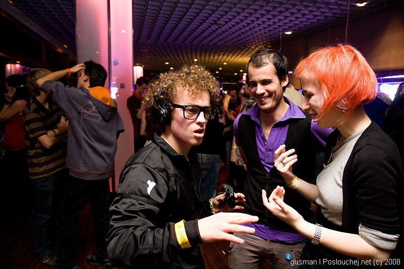WESC HEADPHONES NIGHT - Středa 15. 10. 2008
