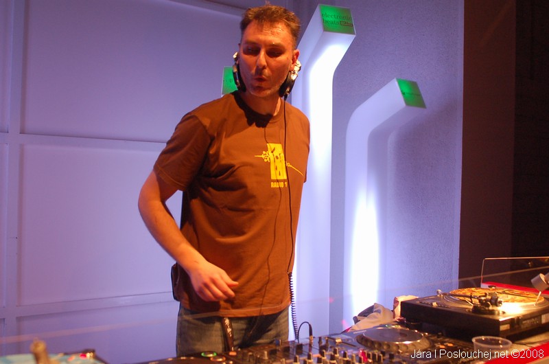 ELECTRONIC BEATS - Pátek 14. 11. 2008