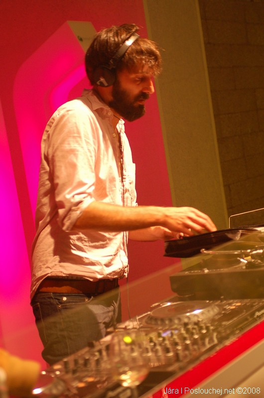 ELECTRONIC BEATS - Pátek 14. 11. 2008