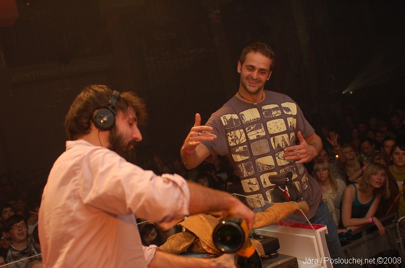 ELECTRONIC BEATS - Pátek 14. 11. 2008