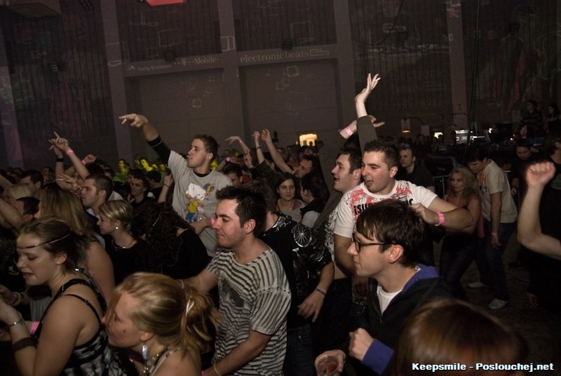 ELECTRONIC BEATS - Pátek 14. 11. 2008