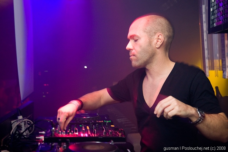 REHAB PRESENTS MARTIN ROTH (DE) - Pátek 14. 11. 2008