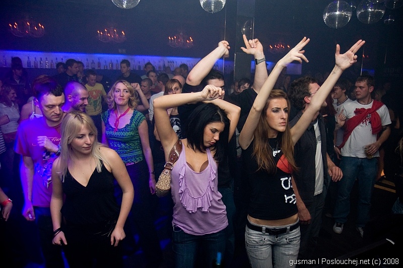 SISTERS - Sobota 15. 11. 2008