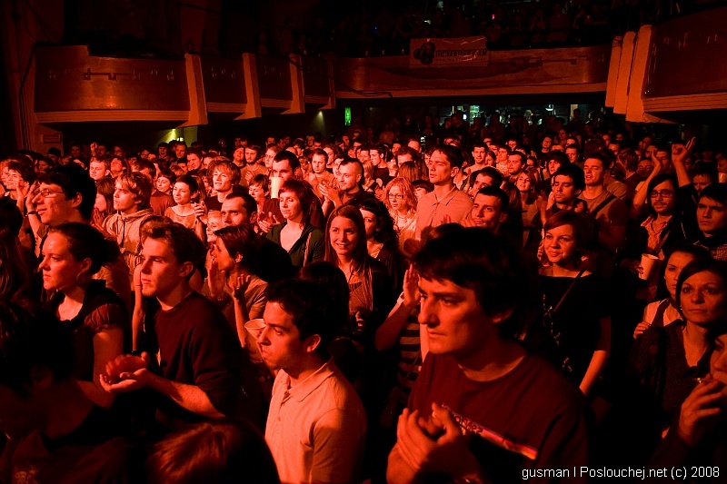 Koncert: APPARAT BAND FT. RAZ OHARA  - Středa 3. 12. 2008