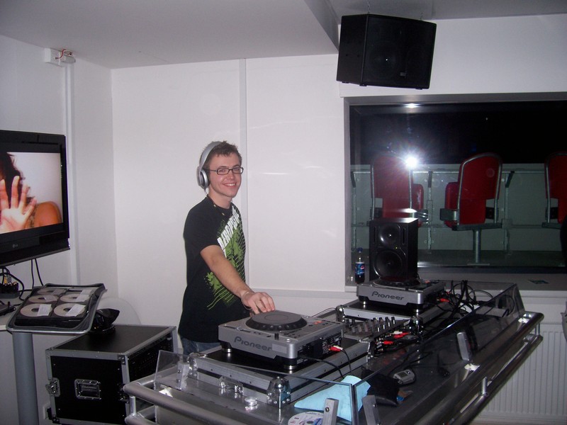 CZECH THIS FUTURE 3: FROM OLD SCHOOL TO NEW STYLE - Sobota 13. 12. 2008