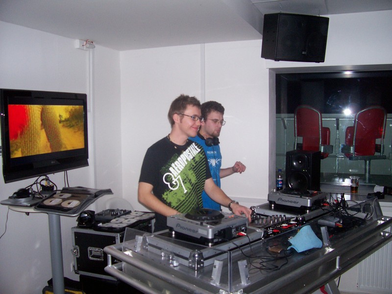CZECH THIS FUTURE 3: FROM OLD SCHOOL TO NEW STYLE - Sobota 13. 12. 2008
