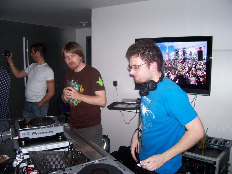 CZECH THIS FUTURE 3: FROM OLD SCHOOL TO NEW STYLE - Sobota 13. 12. 2008