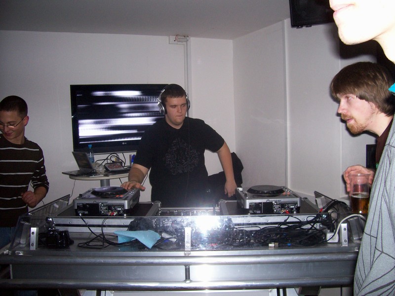 CZECH THIS FUTURE 3: FROM OLD SCHOOL TO NEW STYLE - Sobota 13. 12. 2008