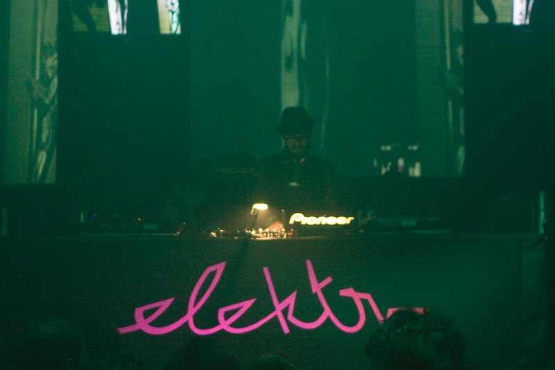  ELEKTRA - Pátek 12. 12. 2008