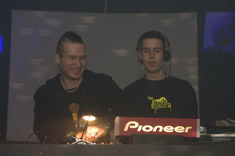  ELEKTRA - Pátek 12. 12. 2008