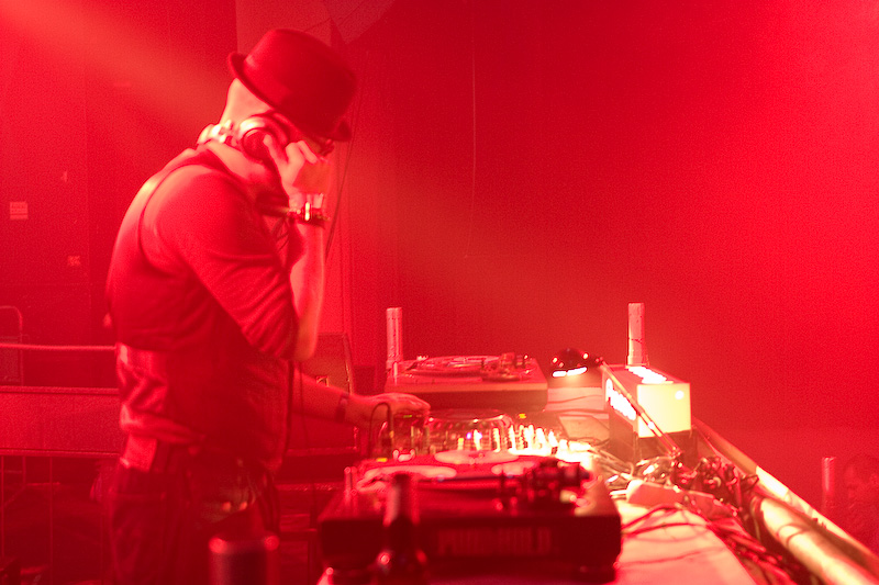  ELEKTRA - Pátek 12. 12. 2008