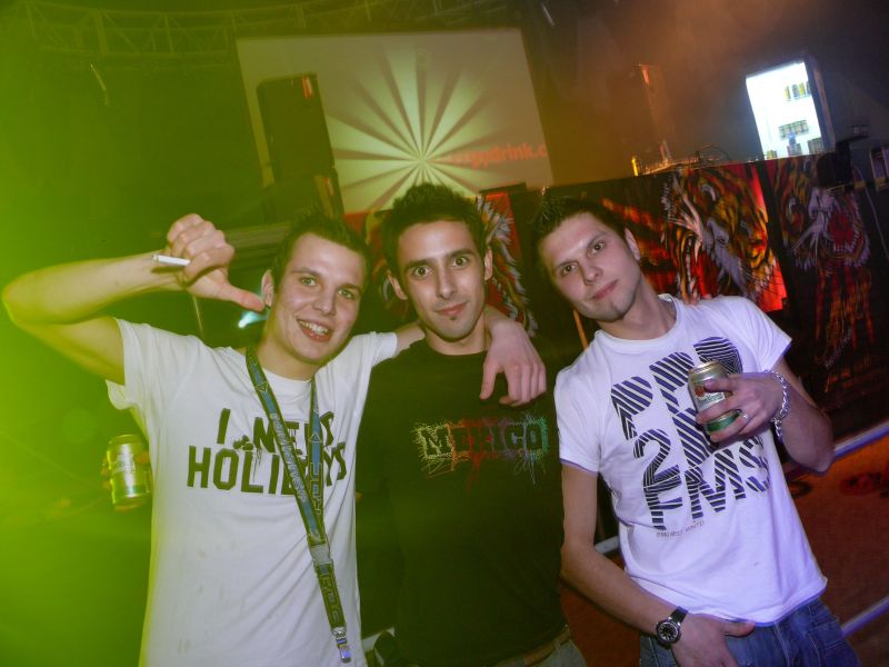 ELECTRONIC CONNECTION - Pátek 19. 12. 2008