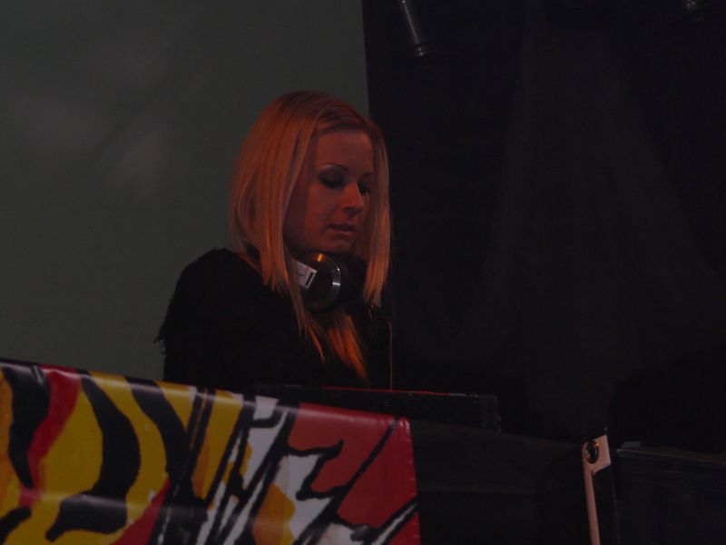 ELECTRONIC CONNECTION - Pátek 19. 12. 2008