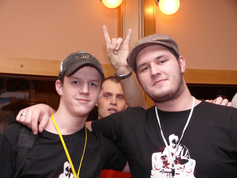 ELECTRONIC CONNECTION - Pátek 19. 12. 2008