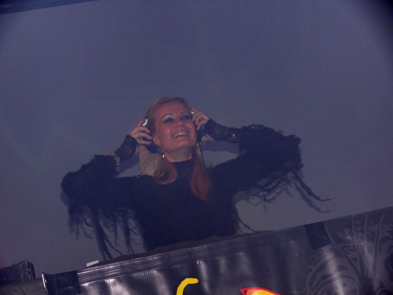 ELECTRONIC CONNECTION - Pátek 19. 12. 2008