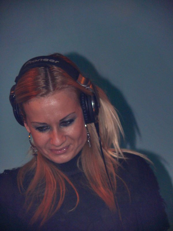 ELECTRONIC CONNECTION - Pátek 19. 12. 2008
