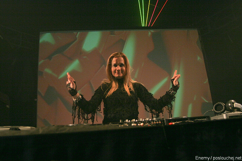 ELECTRONIC CONNECTION - Pátek 19. 12. 2008