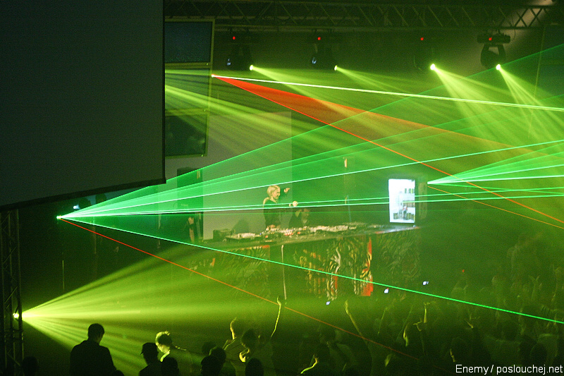 ELECTRONIC CONNECTION - Pátek 19. 12. 2008