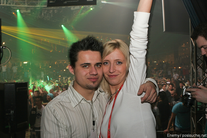 ELECTRONIC CONNECTION - Pátek 19. 12. 2008
