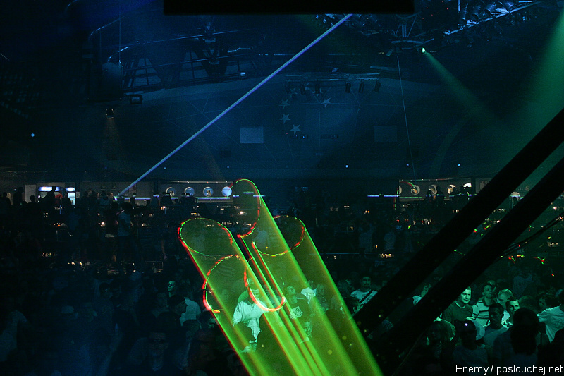 ELECTRONIC CONNECTION - Pátek 19. 12. 2008