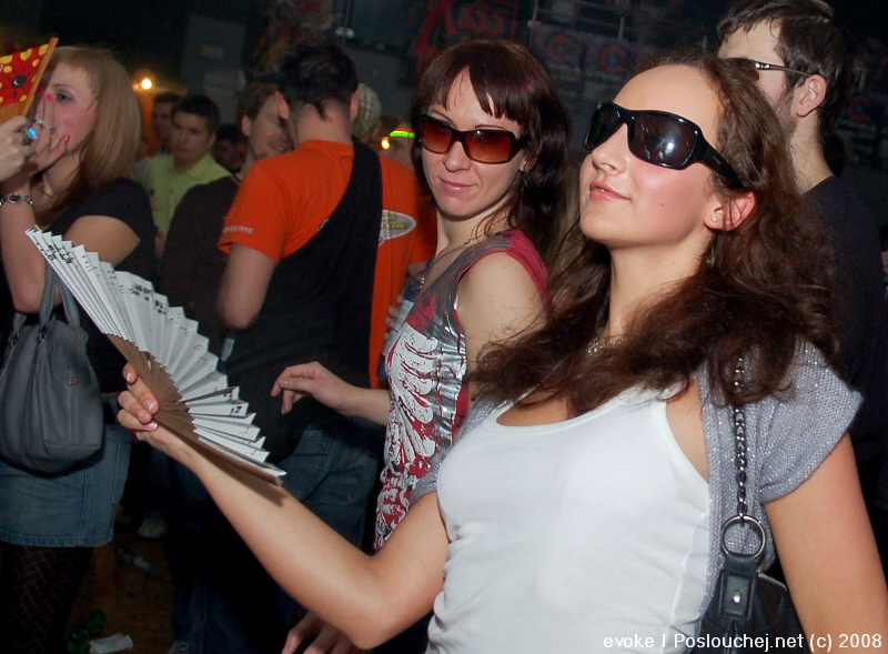 ELECTRONIC CONNECTION - Pátek 19. 12. 2008