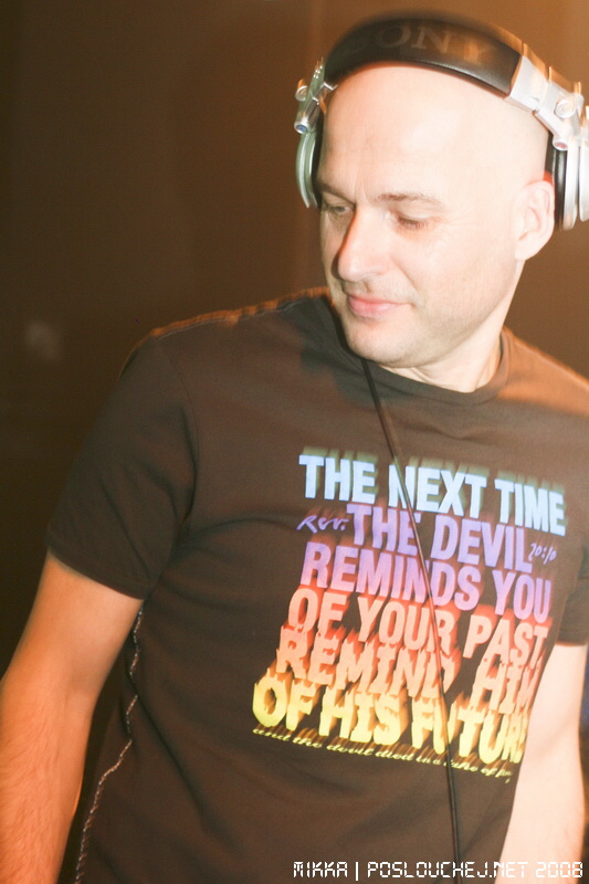 ELECTRONIC CONNECTION - Pátek 19. 12. 2008