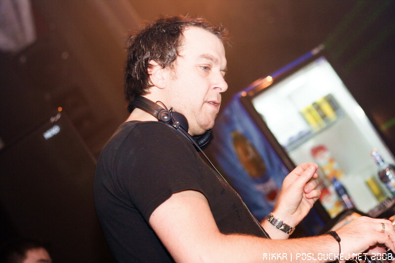 ELECTRONIC CONNECTION - Pátek 19. 12. 2008