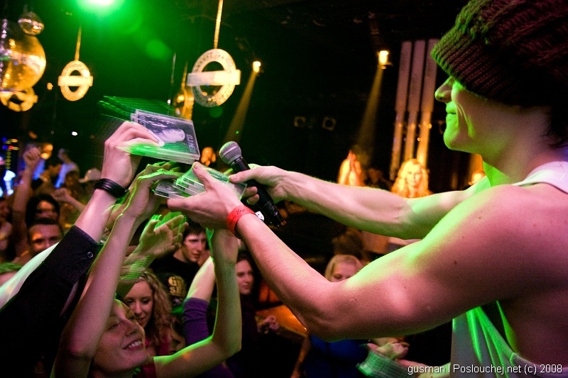 MECCAMIX – KŘEST DESKY DJE NEA & NIGHTWORK - Sobota 20. 12. 2008