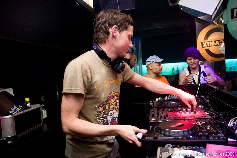 MECCAMIX – KŘEST DESKY DJE NEA & NIGHTWORK - Sobota 20. 12. 2008