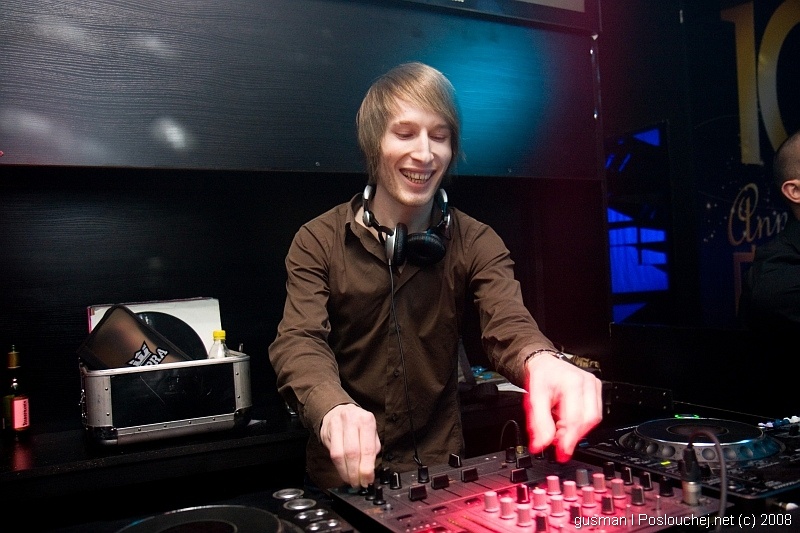 MECCAMIX – KŘEST DESKY DJE NEA & NIGHTWORK - Sobota 20. 12. 2008