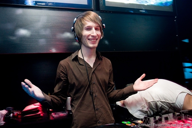 MECCAMIX – KŘEST DESKY DJE NEA & NIGHTWORK - Sobota 20. 12. 2008