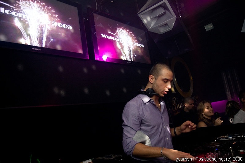 NEW YEARS EVE WITH MINISTRY OF SOUND (Mecca) - Středa 31. 12. 2008