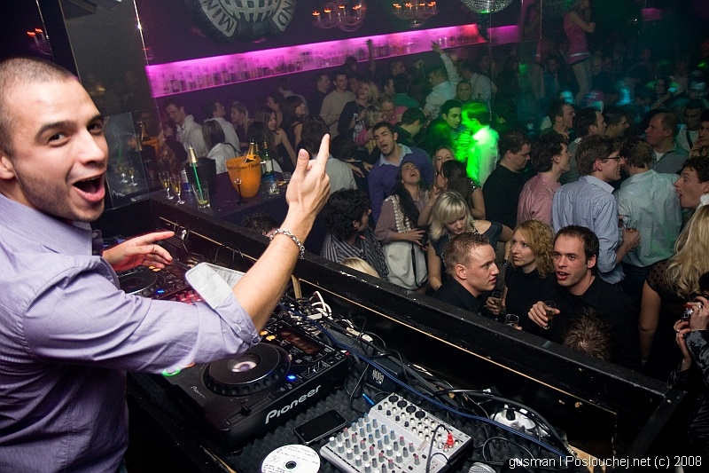 NEW YEARS EVE WITH MINISTRY OF SOUND (Mecca) - Středa 31. 12. 2008