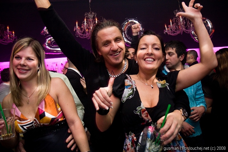NEW YEARS EVE WITH MINISTRY OF SOUND (Mecca) - Středa 31. 12. 2008