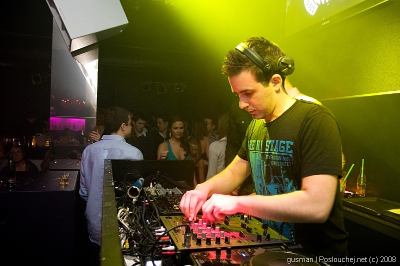 NEW YEARS EVE WITH MINISTRY OF SOUND (Mecca) - Středa 31. 12. 2008