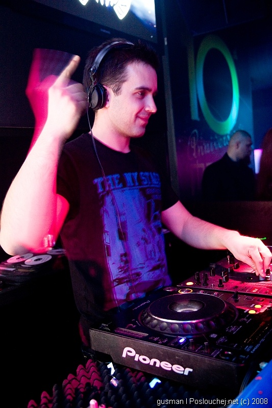 NEW YEARS EVE WITH MINISTRY OF SOUND (Mecca) - Středa 31. 12. 2008
