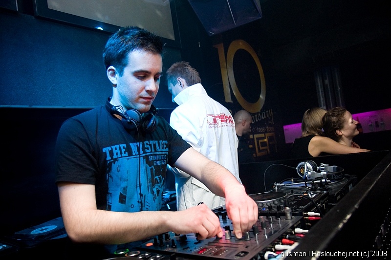 NEW YEARS EVE WITH MINISTRY OF SOUND (Mecca) - Středa 31. 12. 2008