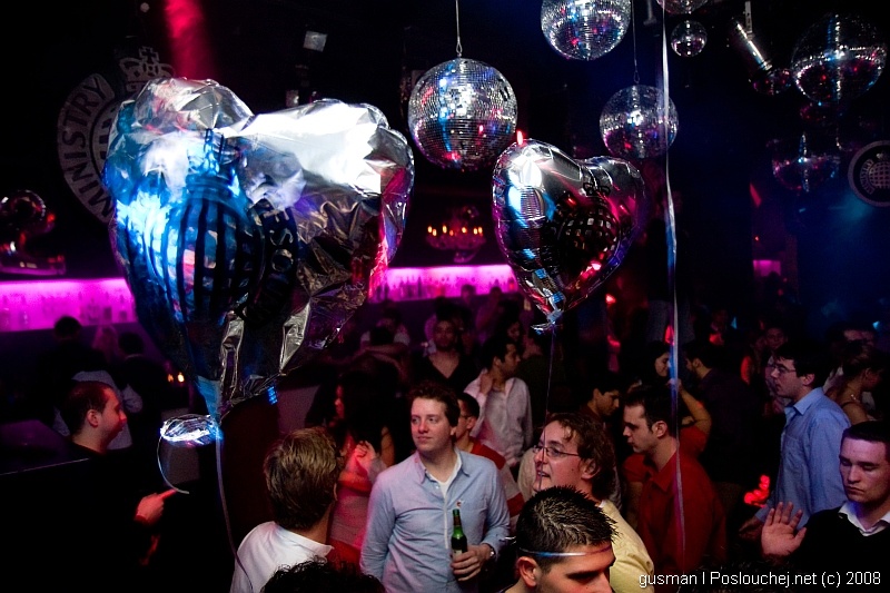 NEW YEARS EVE WITH MINISTRY OF SOUND (Mecca) - Středa 31. 12. 2008