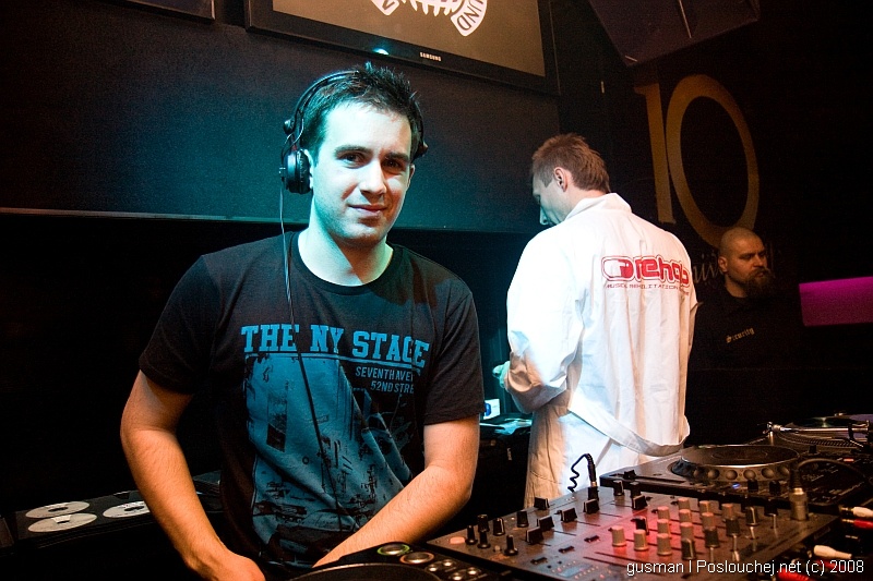 NEW YEARS EVE WITH MINISTRY OF SOUND (Mecca) - Středa 31. 12. 2008