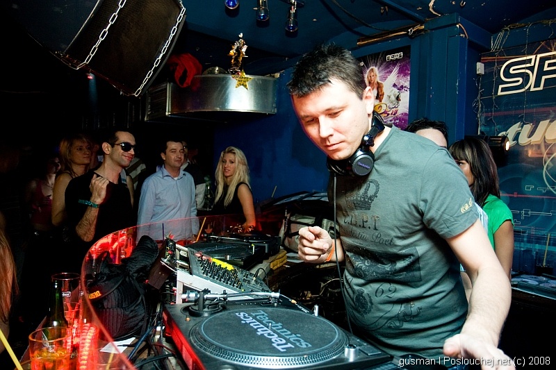 SILVESTR (Studio 54) - Středa 31. 12. 2008