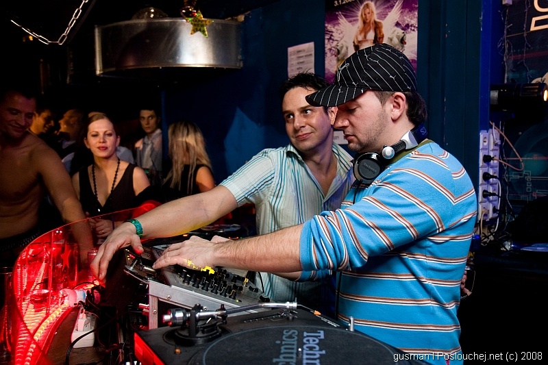 SILVESTR (Studio 54) - Středa 31. 12. 2008