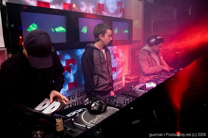 FRIDAY FOR FREE - Pátek 2. 1. 2009